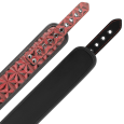 CHOKER COM CORRENTES E BRAÇADEIRAS DE MAMILOS