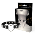 CHOKER DE COURO VEGAN COM CORAÇÃO